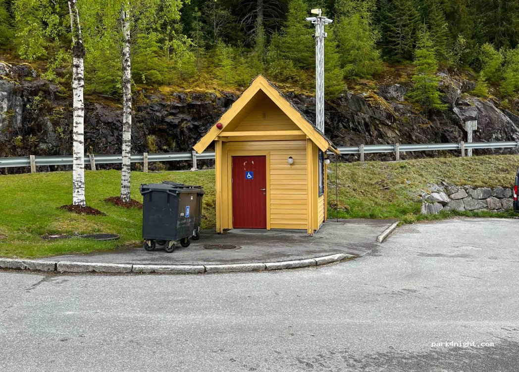 (6848) Fjærland - Riksveg 5 — foto 3