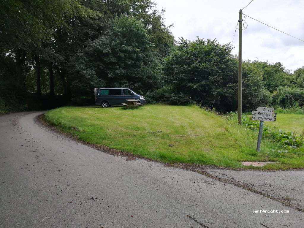 (50690) Couville - 10 Saint-Luc — foto 2