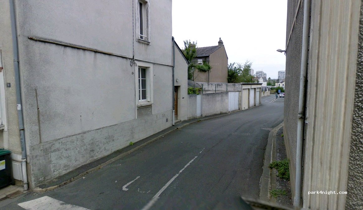 (49000) Angers - 31 Rue Saint-Léonard — foto