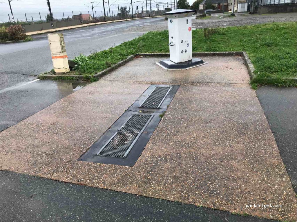 (72140) Sillé-le-Guillaume - La Gare — foto