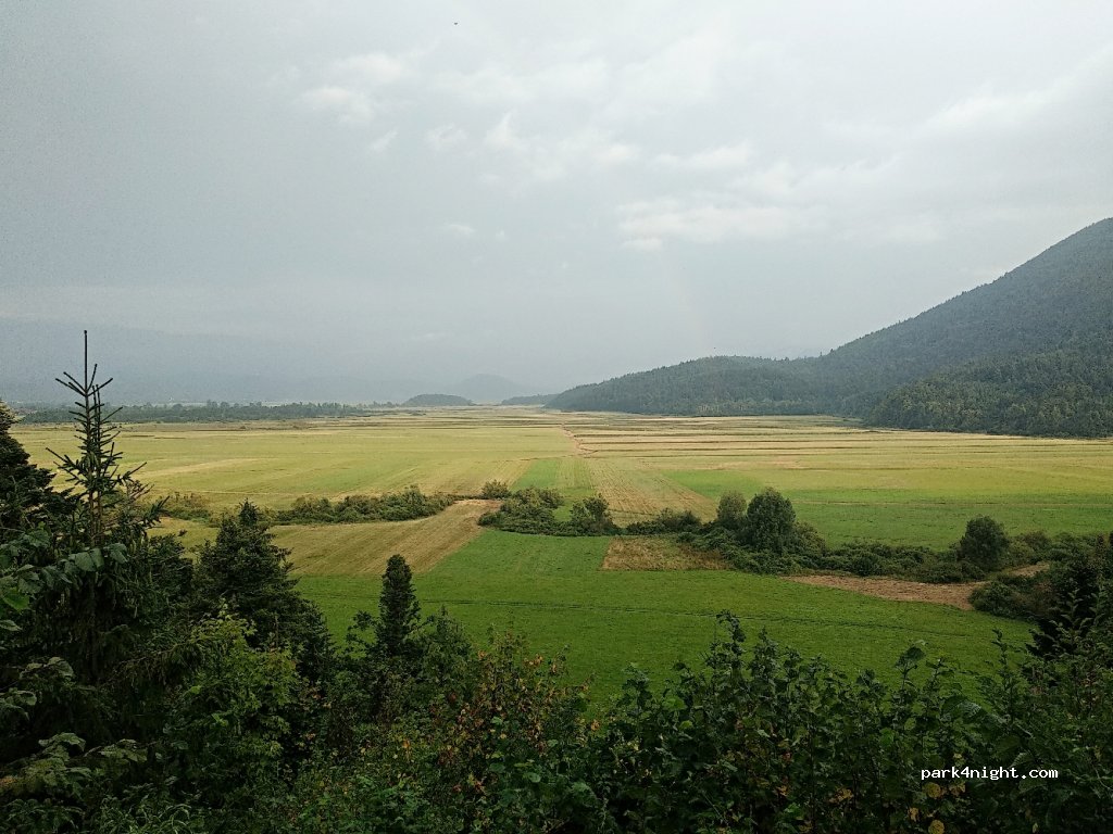 (1380) Zelše - Unnamed Road — foto