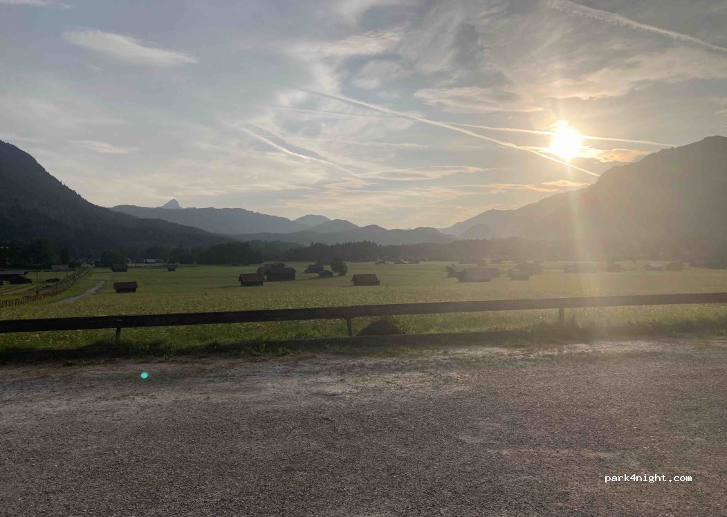 Parkplatz an der Alpspitzbahn — foto 3