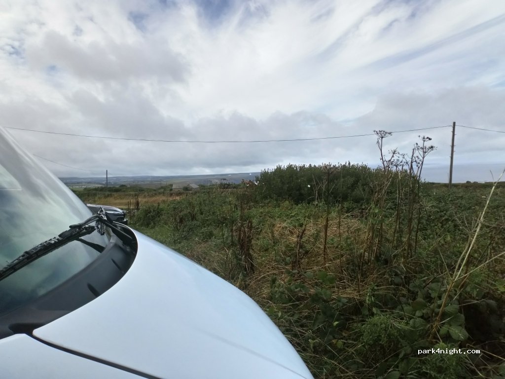 (TR5)  - Beacon Drive — foto