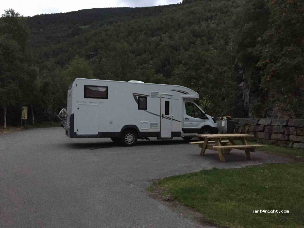 (5745) Aurland - 22 E16 — foto
