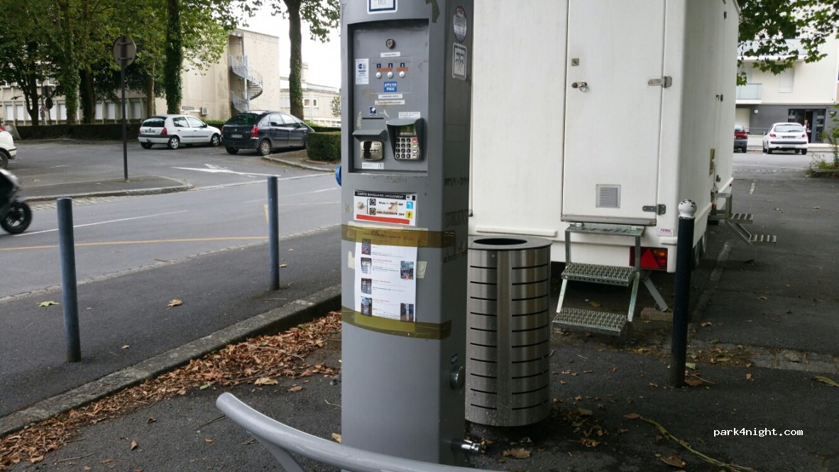 (50000) Saint-Lô - Place de la Vaucelle — foto 3