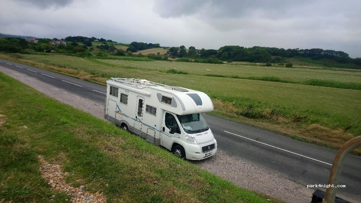 (TN35 4EL)  - 4 Pett Level Road — foto