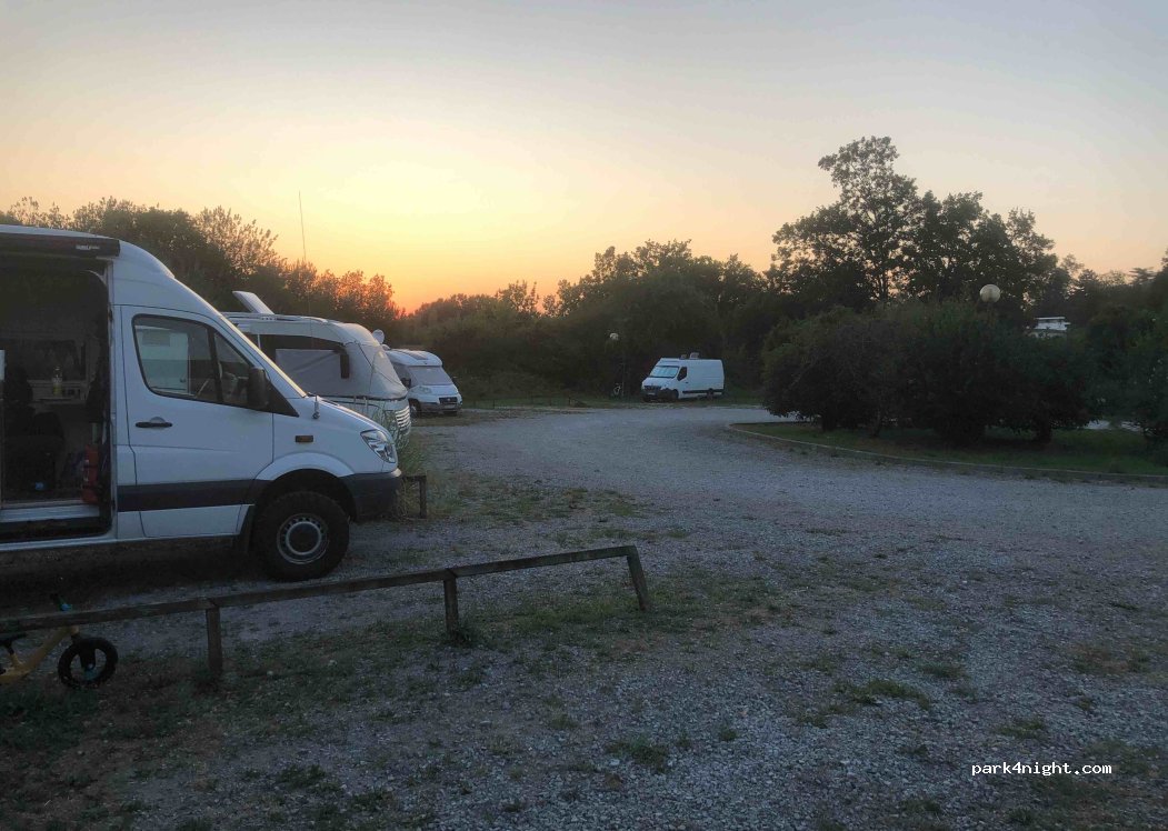 (64270) Salies-de-Béarn - Chemin du Herré — foto 4