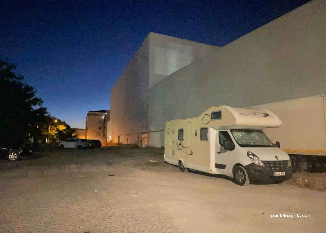 (33300) Bordeaux - 155 Cours Saint-Louis — foto 3