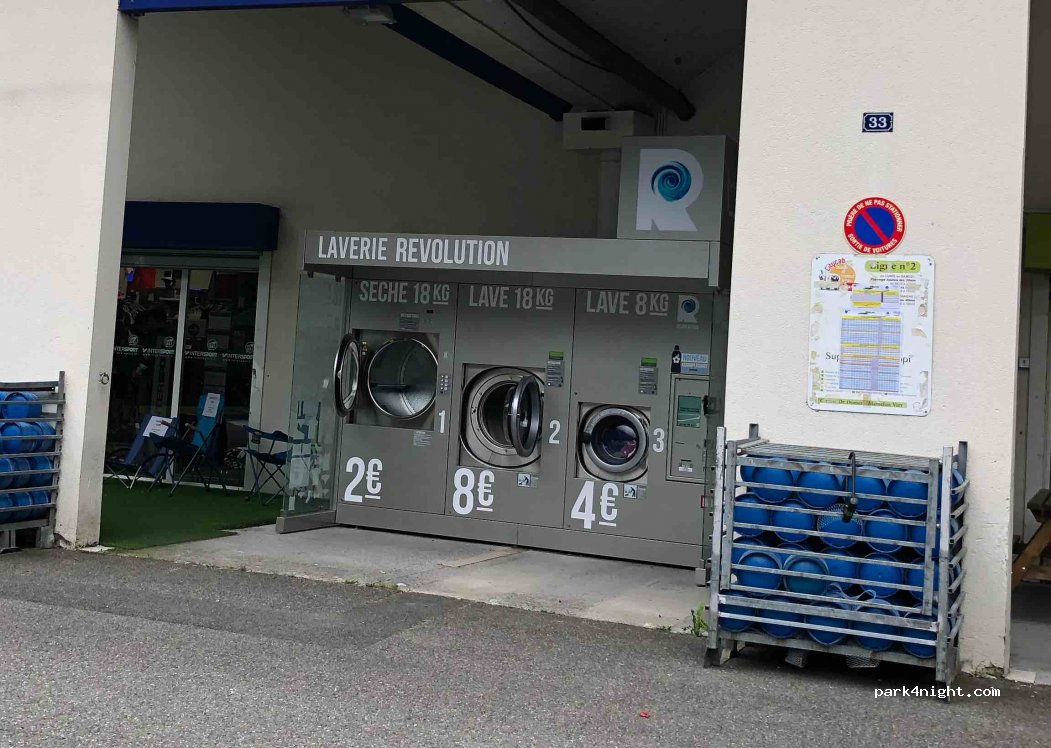 (65110) Cauterets - 33 Route de Pierrefitte — foto