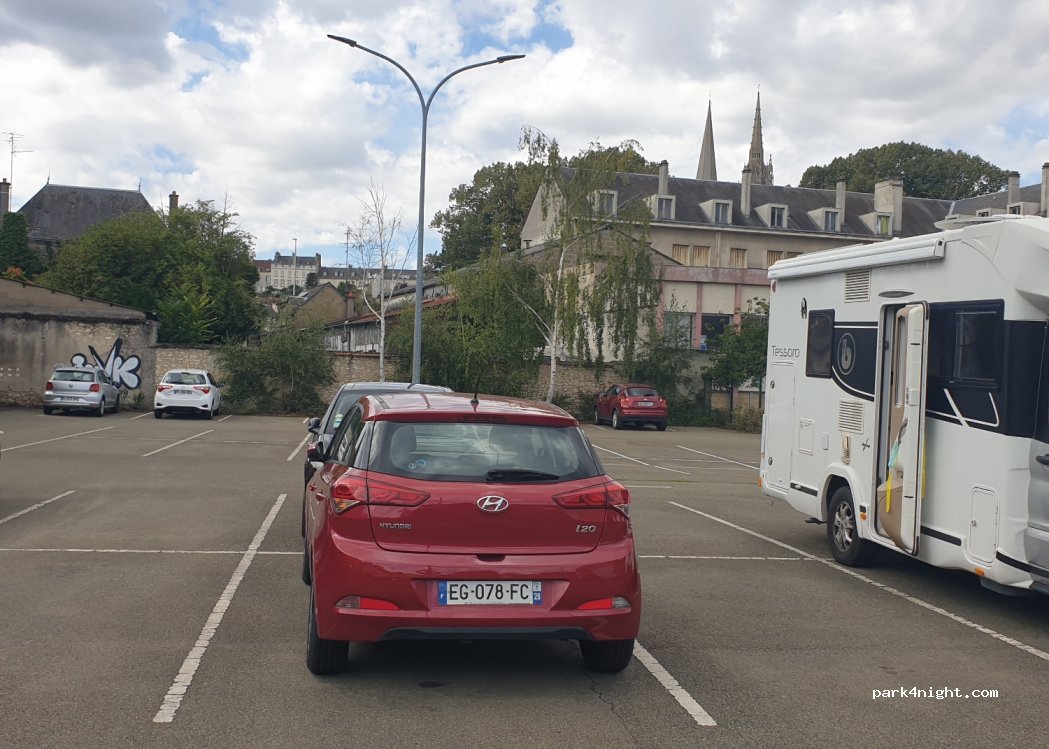(28000) Chartres - 3 Rue des 3 Détours — foto 3