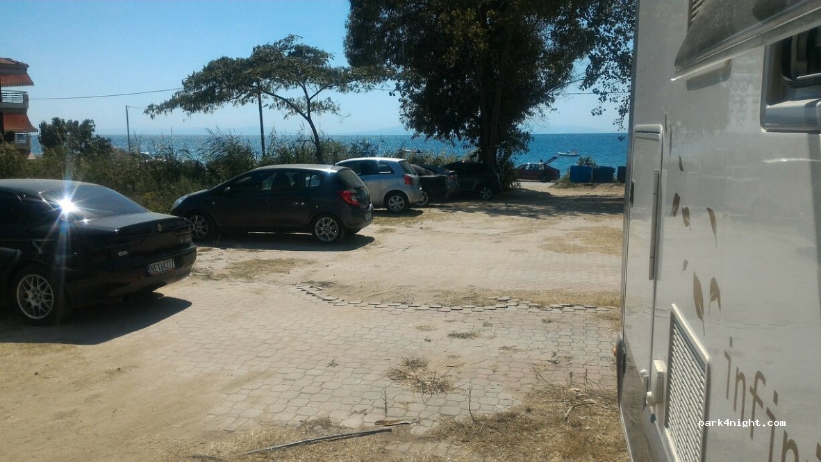 (630 77) Siviri - Unnamed Road — foto