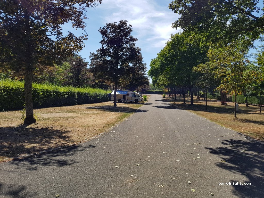 CAMPING LES PINS — foto