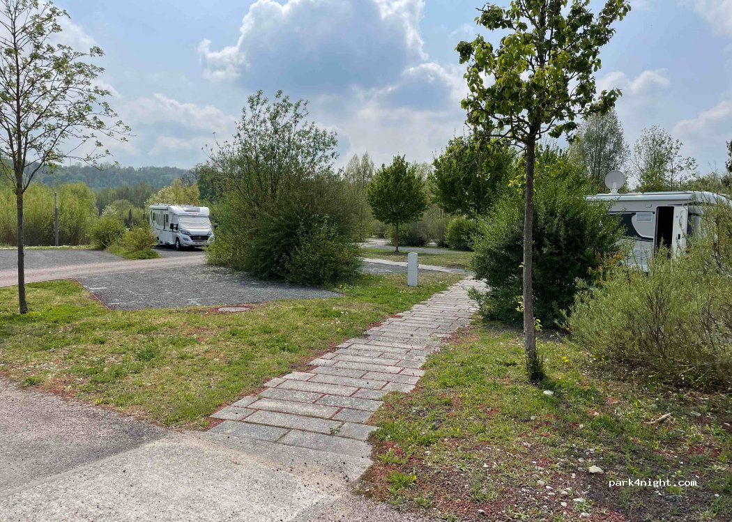 (88500) Mirecourt - 8 Place Thierry — foto 3