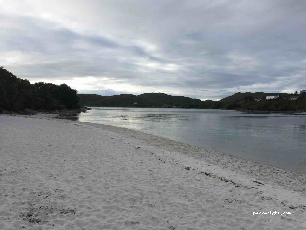 (PH40 4PD) Mallaig - B8008 — foto