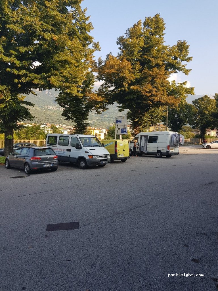 (38068) Rovereto - 26 Via Statale 12 — foto