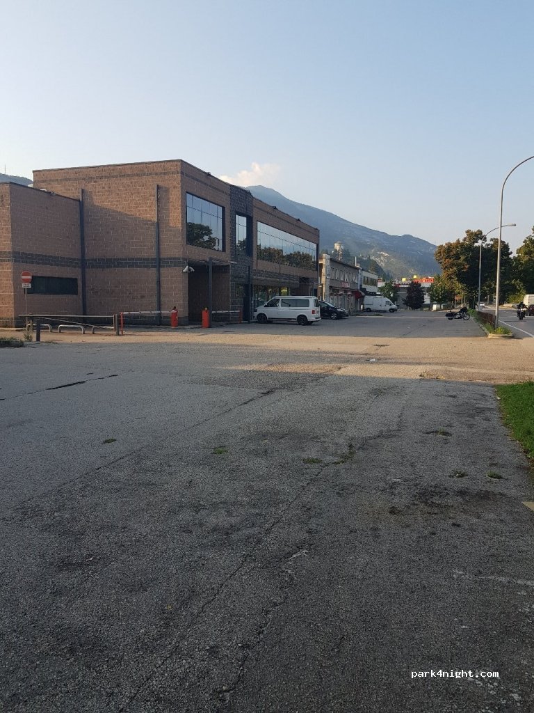 (38068) Rovereto - 26 Via Statale 12 — foto 4