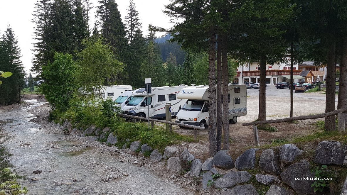 (39030) Braies - Unnamed Road — foto 2