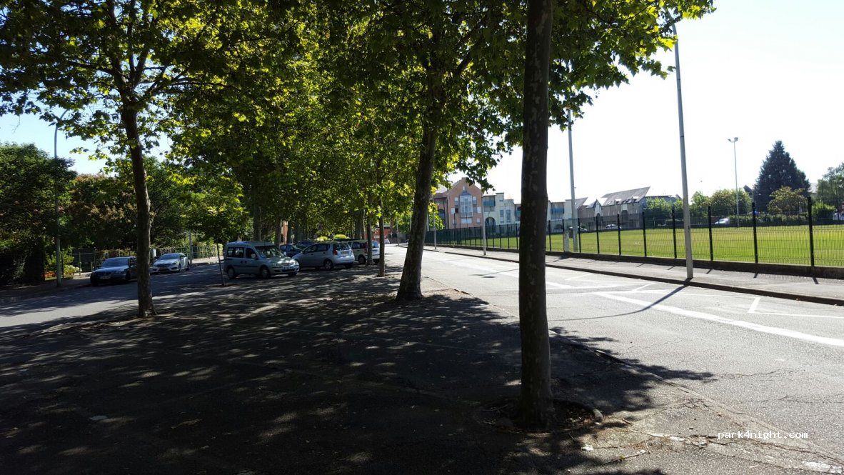 (65000) Tarbes - Avenue Pierre de Coubertin — foto 2