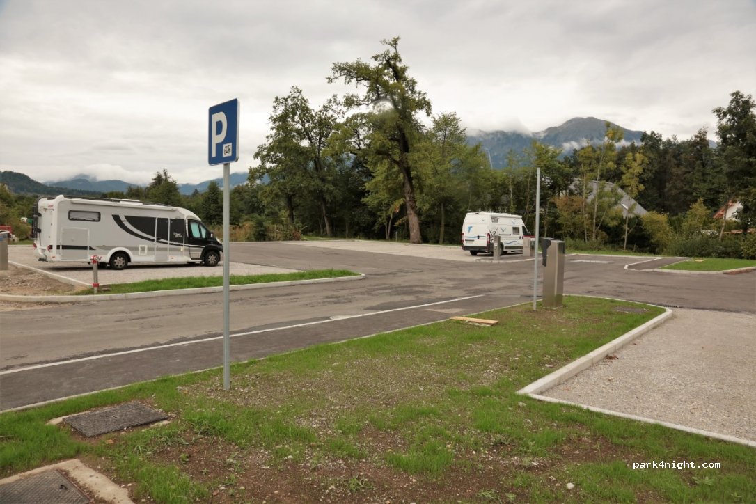 (4260) Bled - Ljubljanska cesta 21 — foto