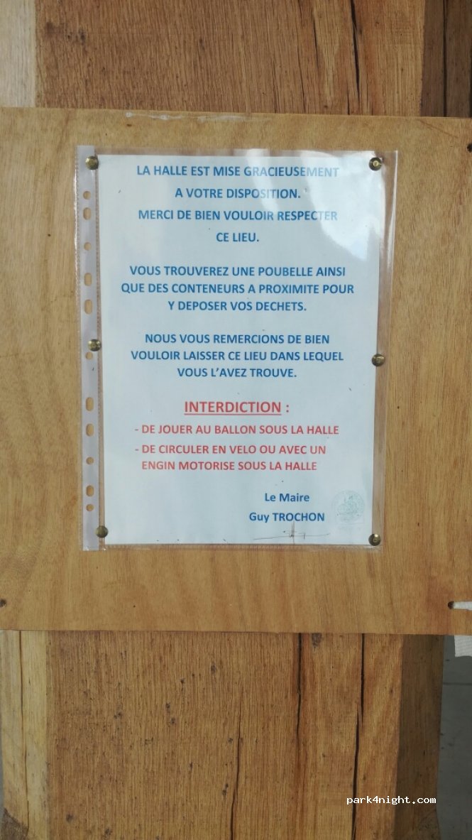(50220) Le Mesnil-Ozenne - Le Bourg — foto