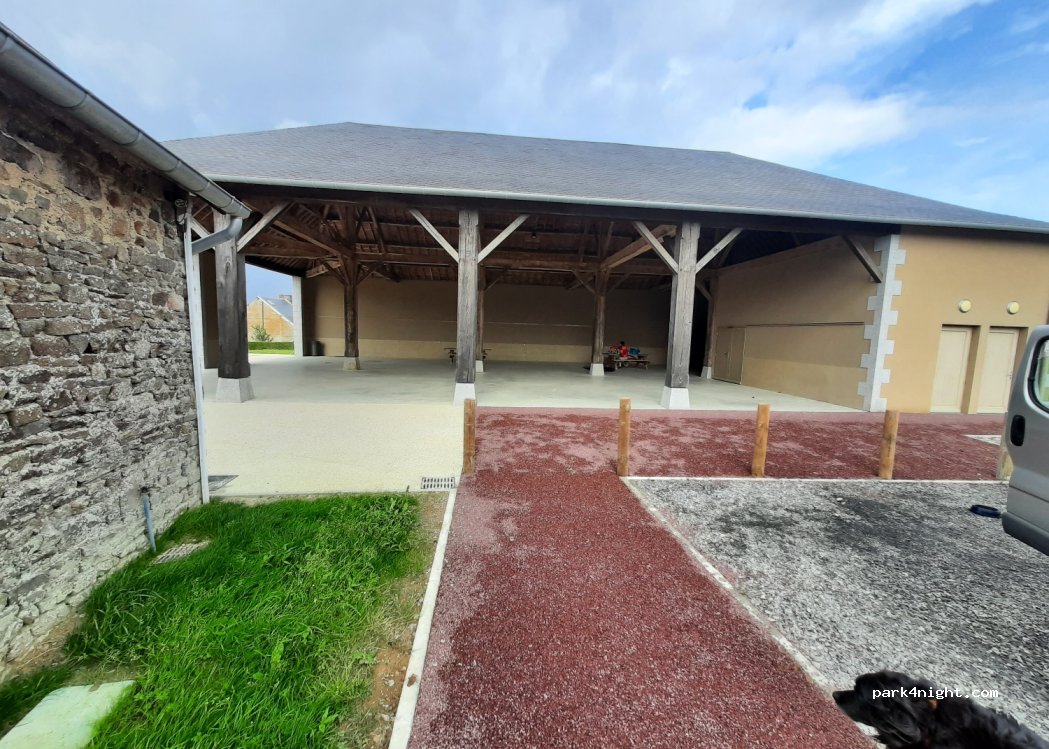 (50220) Le Mesnil-Ozenne - Le Bourg — foto 3