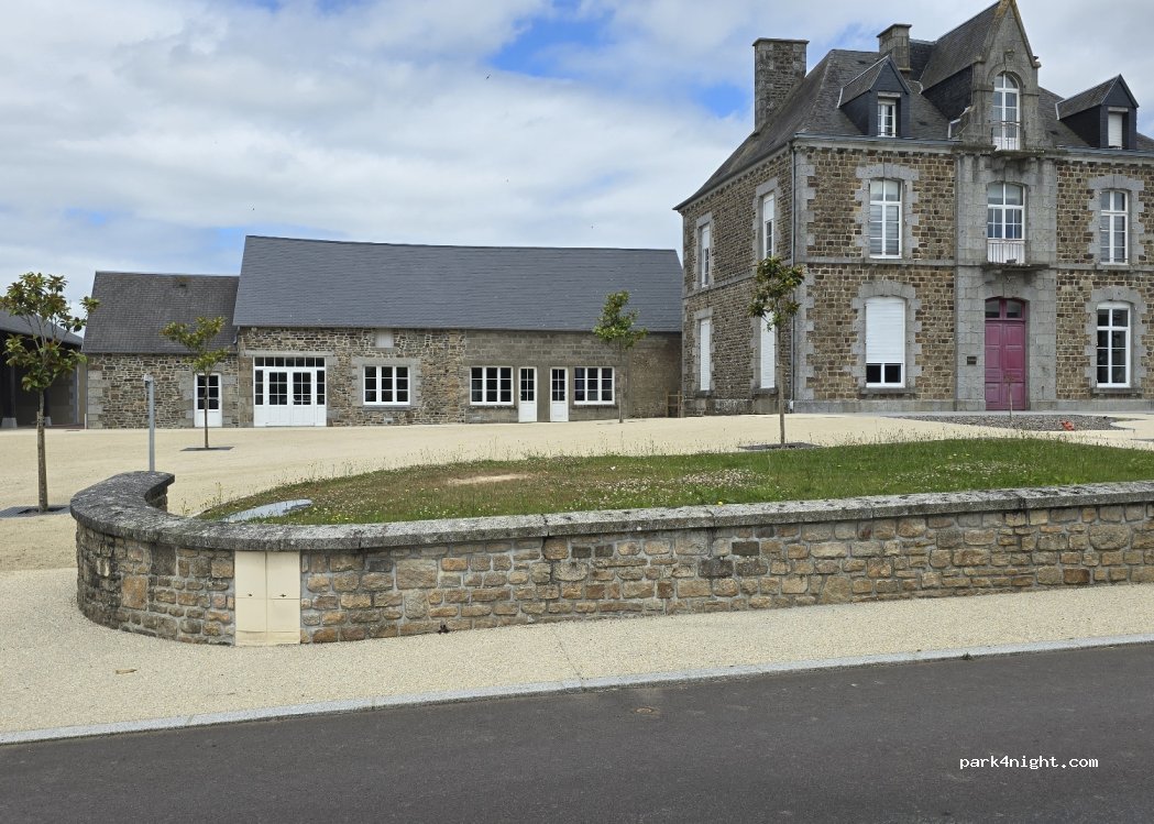(50220) Le Mesnil-Ozenne - Le Bourg — foto 4
