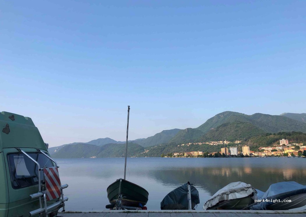 (28887) Omegna - 24 Lungolago Buozzi — foto