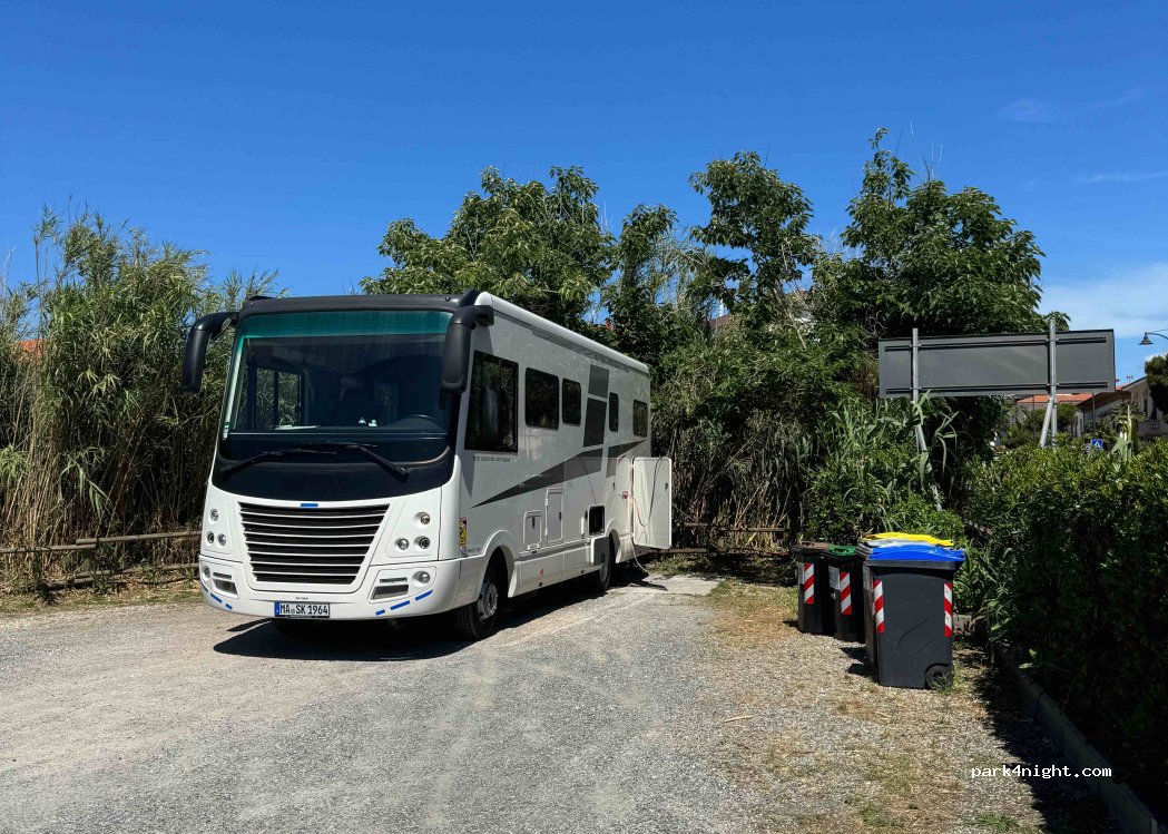 (57016) Rosignano Solvay-Castiglioncello - 699 Via Aurelia — foto 4