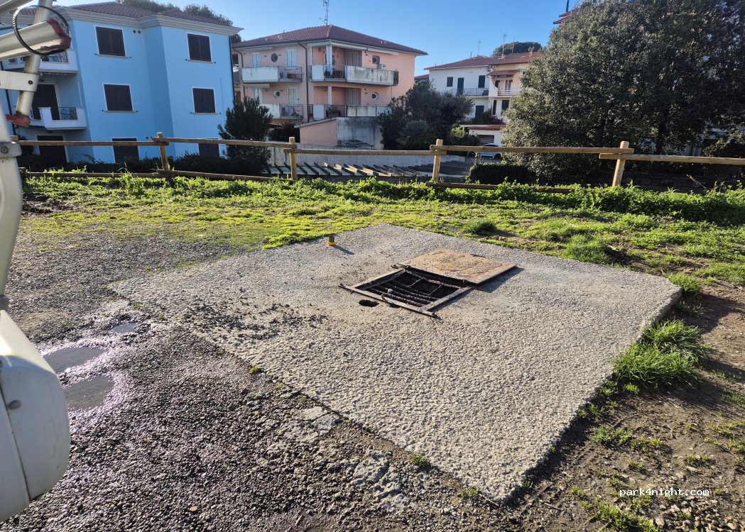 (57016) Rosignano Solvay-Castiglioncello - 699 Via Aurelia — foto 5