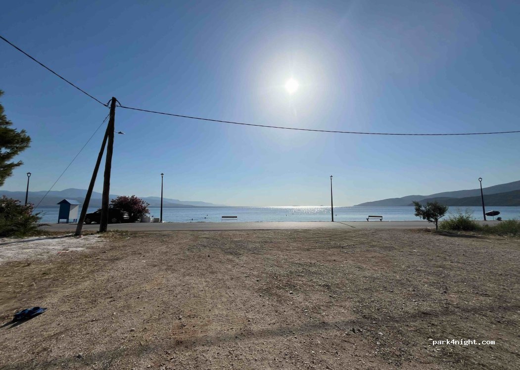 (201 00) Loutra Oreas Elenis - 104 Ethniki Odos Isthmou Archaias Epidavrou — foto