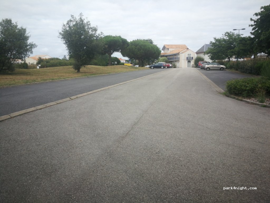 (85440) Talmont-Saint-Hilaire - 70 Avenue de la Mine — foto 2