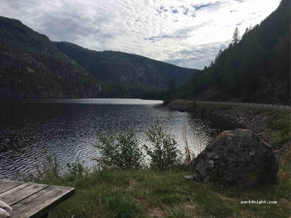 (3850)  - 860 Fjågesundvegen — foto