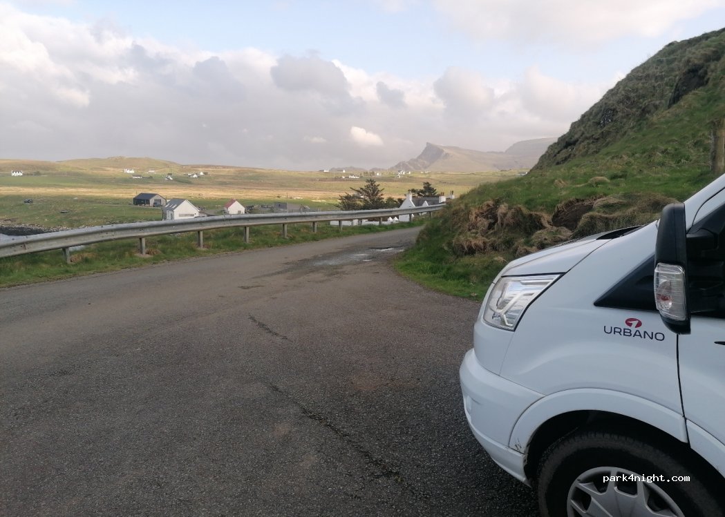 (IV51 9UN)  - Unnamed Road — foto 3