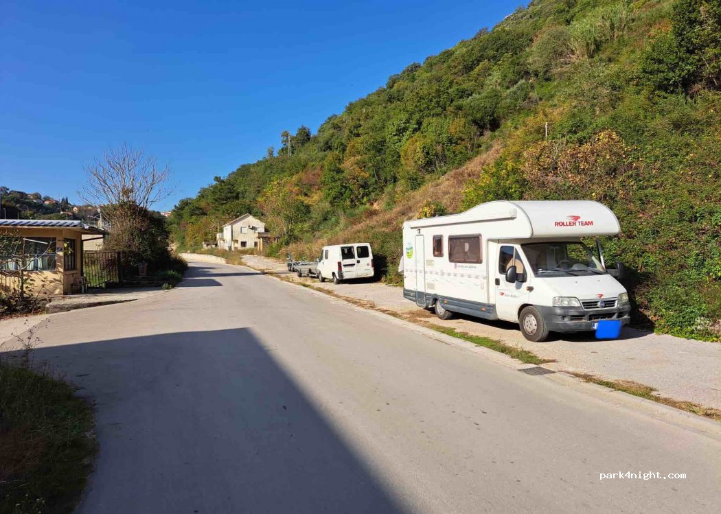 () Herceg - Novi - 129 E65 — foto 2