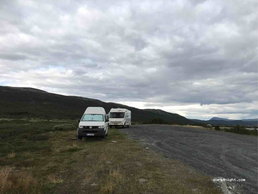 (2661) Dombås - 1 E6 — foto