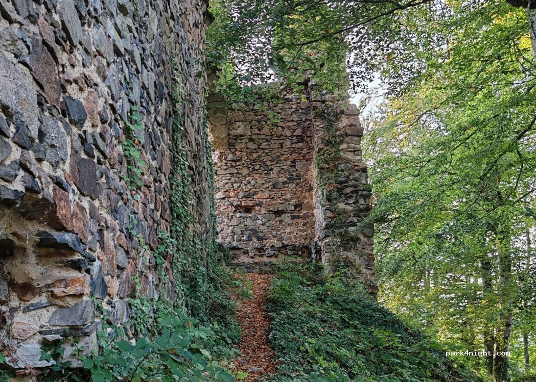 (03250) Ferrières-sur-Sichon - Unnamed Road — foto 4