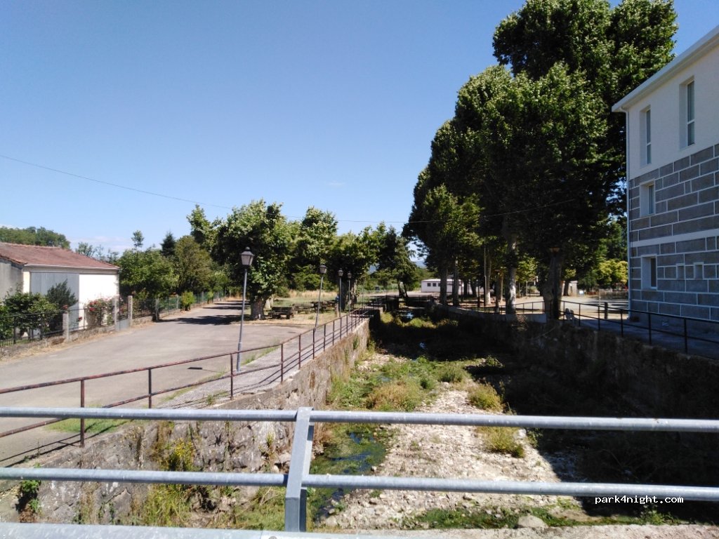 (32618) Albarellos - 2A Rúa Fontiñas — foto
