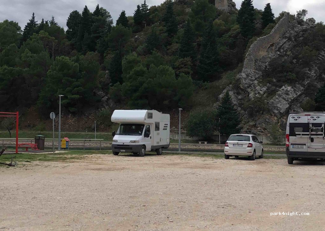 (23450) Obrovac - 2 Put Gračaca — foto 5