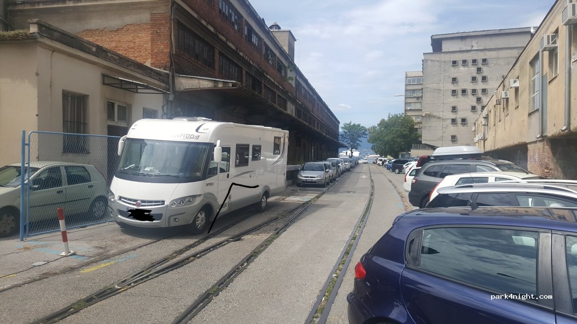 (51000) Rijeka - 5 Demetrova ulica — foto