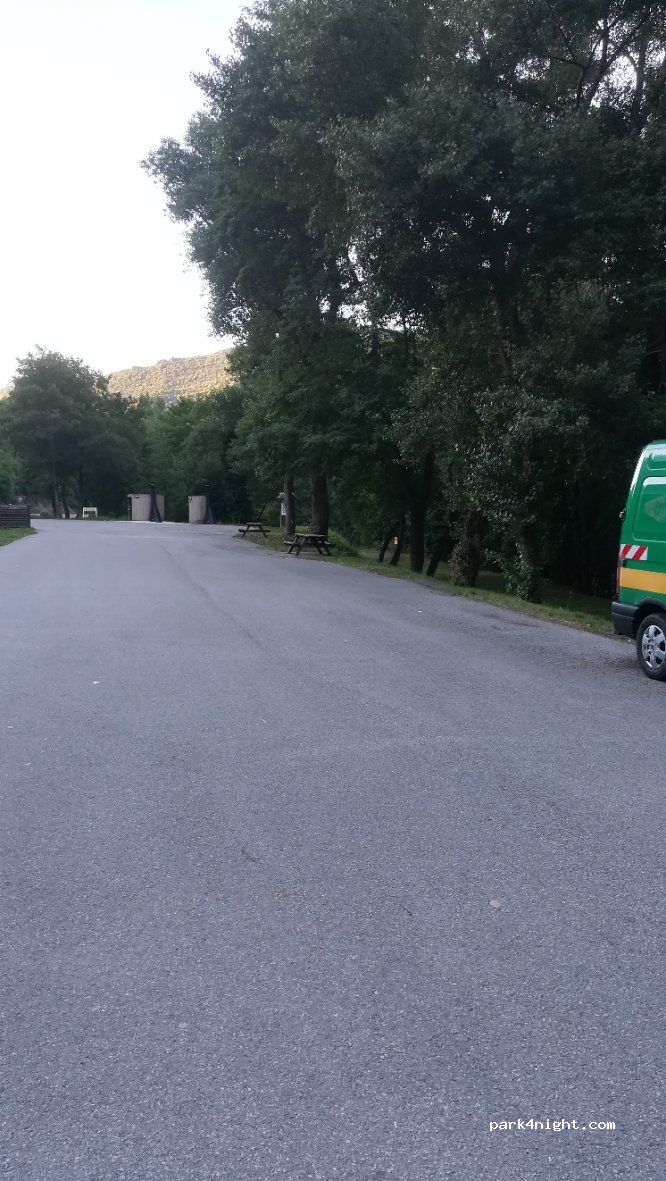(11500) Belvianes-et-Cavirac - D117 — foto
