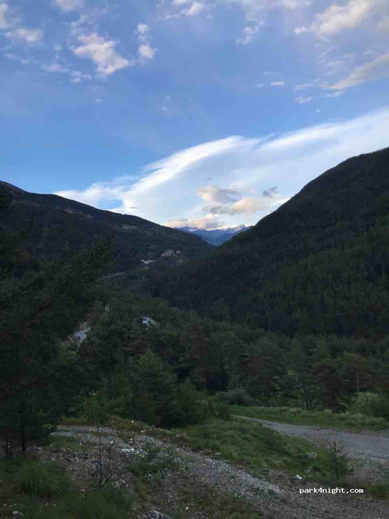 (05350) Château-Ville-Vieille - D902 — foto 2