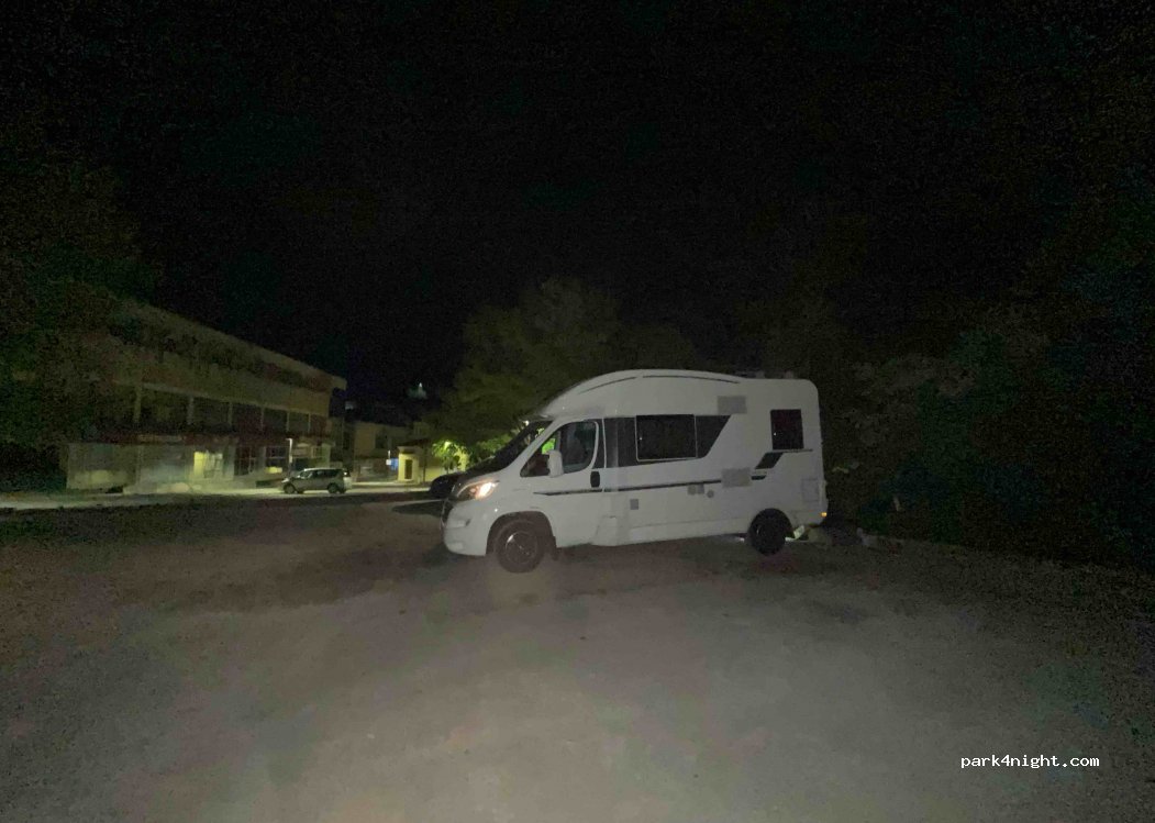 (325200) Băile Herculane - 4 Piața 1 Mai — foto 2