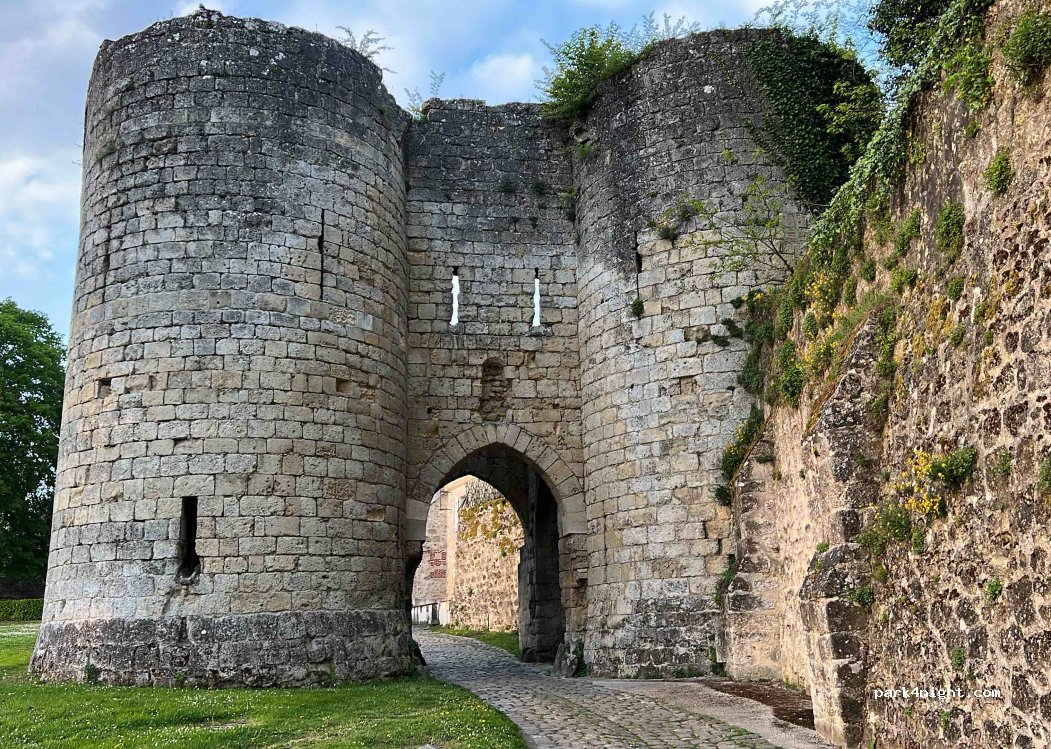 (02000) Laon - 1-9 Promenade Saint-Martin — foto 4