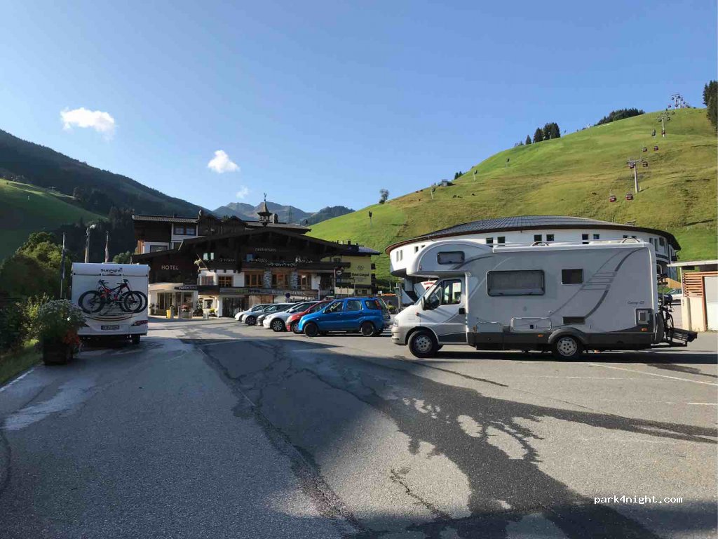 (5754) Hinterglemm - 122 Zwölferkogelweg — foto 2