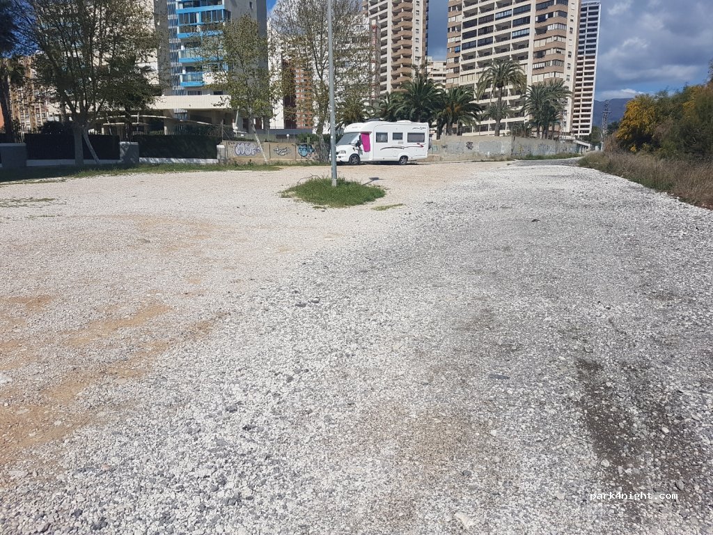 (03503) Benidorm - Calle Derramador — foto 4