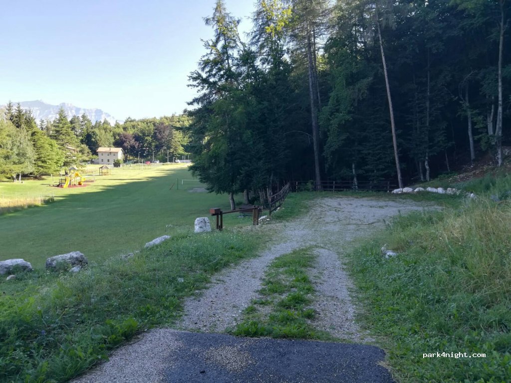 (38068) Rovereto - Unnamed Road — foto