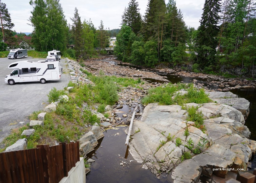 Saggrenda bobilparkering — foto 3