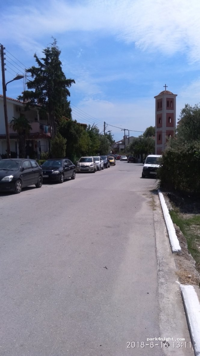 (630 77) Fourka - Unnamed Road — foto 2