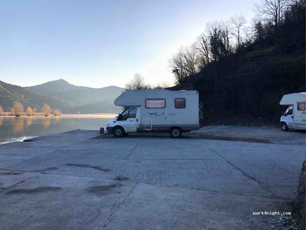 () Rijeka Crnojevića - Unnamed Road — foto 2