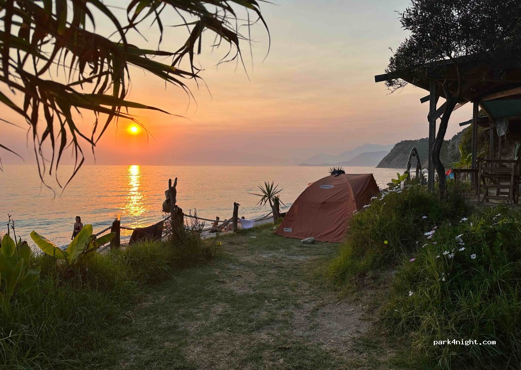 Gate to Horizon-Bio Camping Lukove. — foto 3